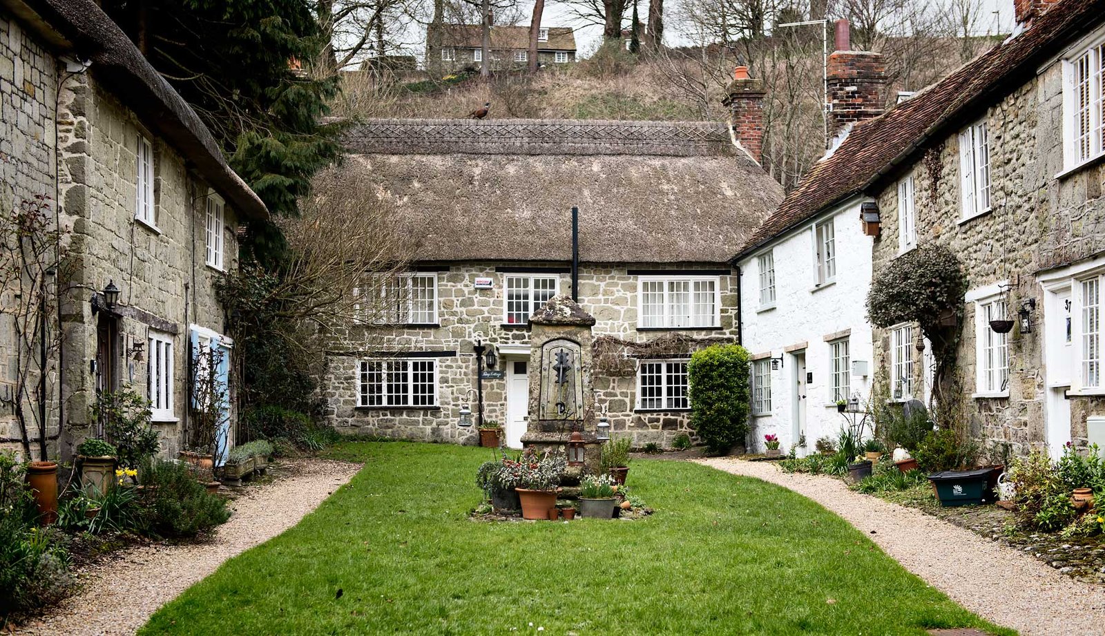 English Road Trip to Instagram Gold Hill in Shaftesbury, Dorset