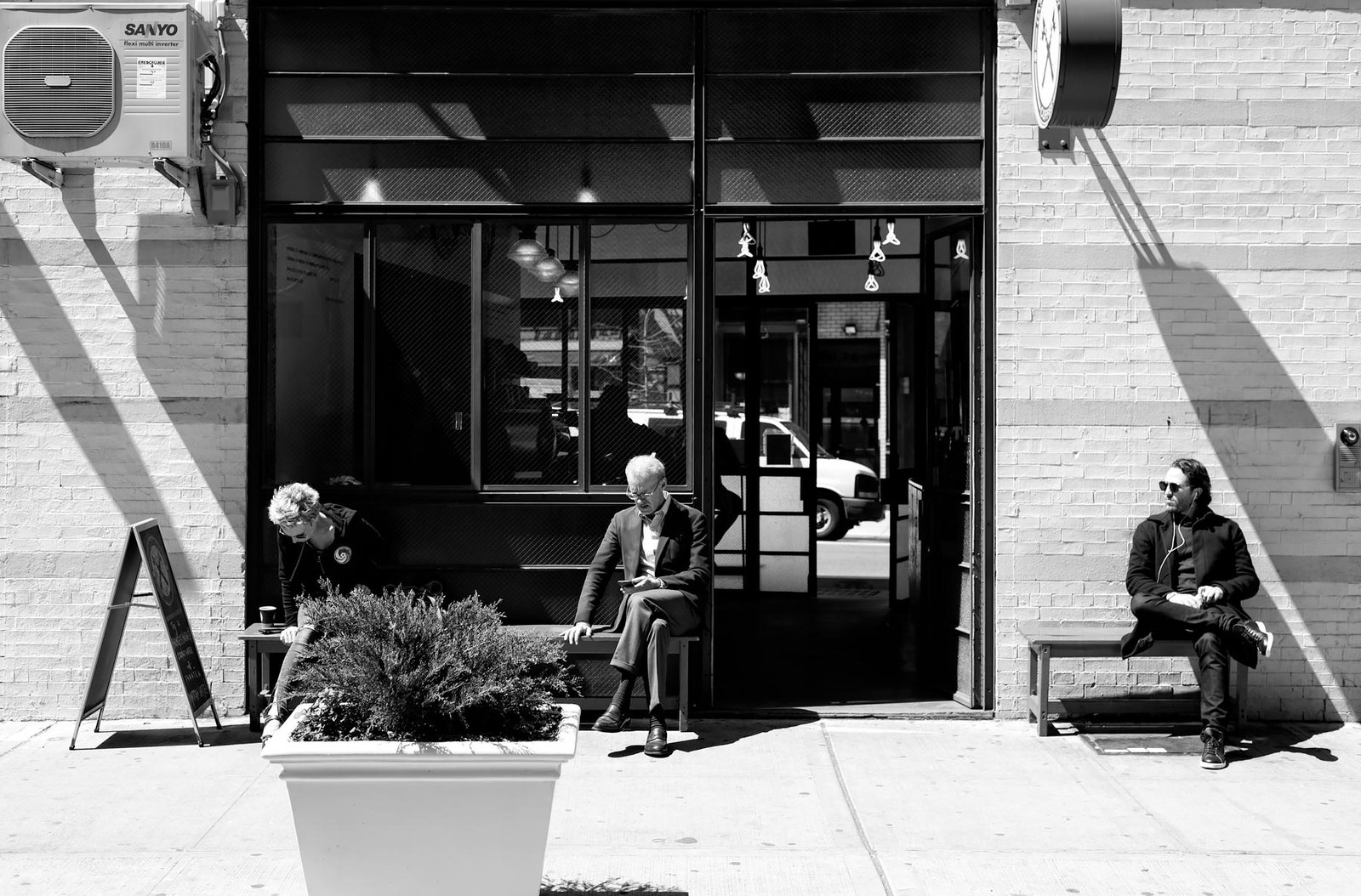 Gasoline Alley Coffee in New York. More New York moments on Urban Pixxels: http://urbanpixxels.com/new-york-bw 