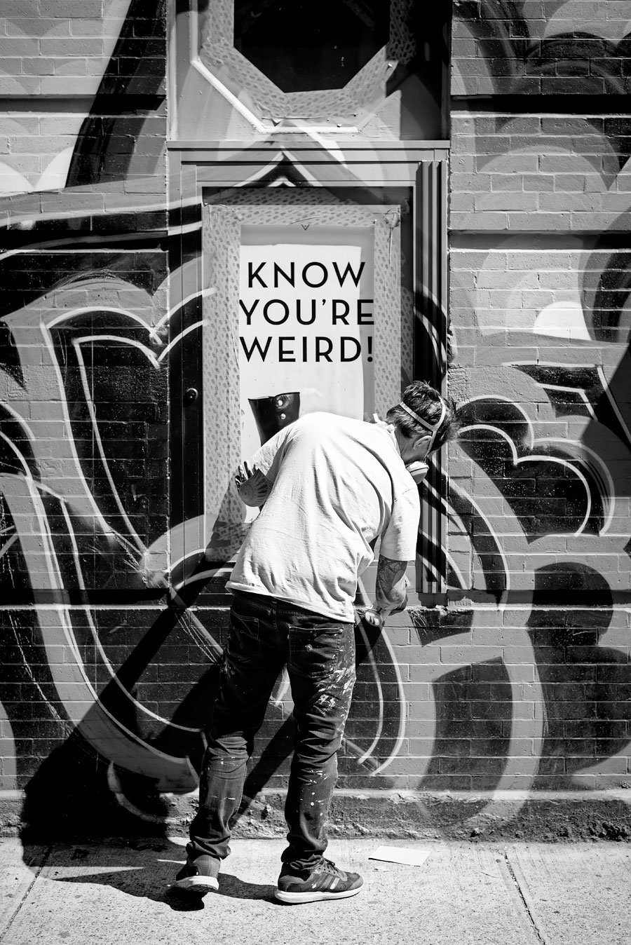 Know you're weird! More New York moments in black & white on Urban Pixxels: http://urbanpixxels.com/new-york-bw 