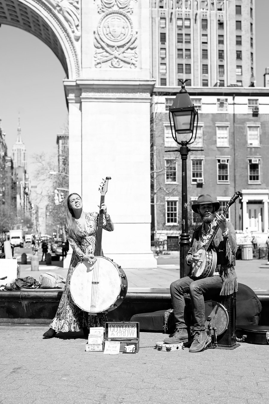 Coyote & Crow performing in Washington Square Park in New York. More New York moments in black & white on Urban Pixxels: http://urbanpixxels.com/new-york-bw 