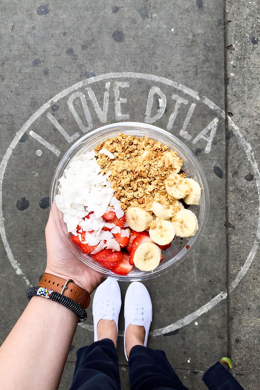 9 amazing & yummy places to eat healthy in Los Angeles - Juice Crafters in Downtown LA with 'I Love DTLA' sign