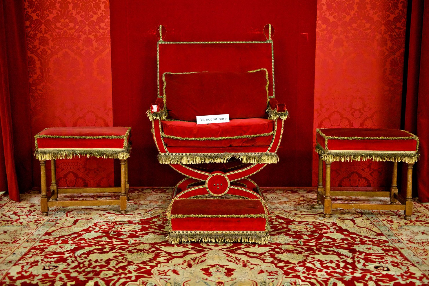 Banqueting House - Throne in the Banqueting Hall, London