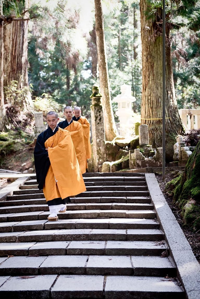 japanese buddhist monks