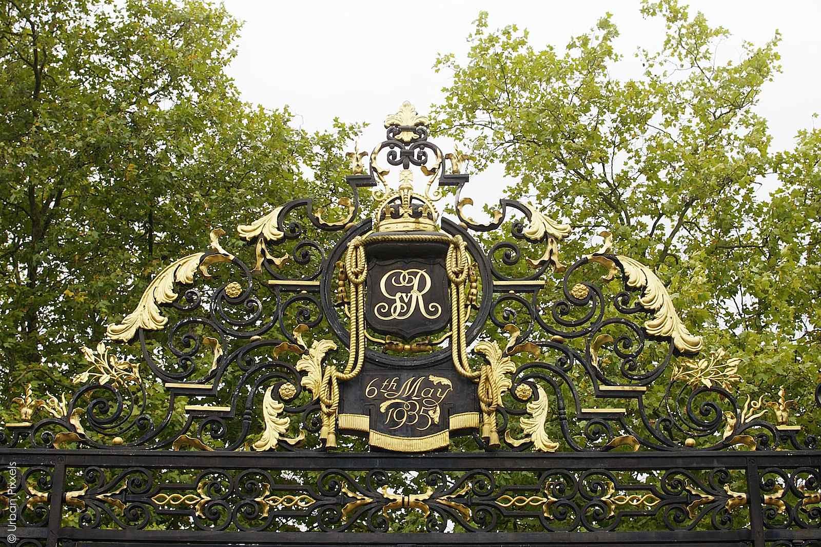 Regent Park Jubilee Gate