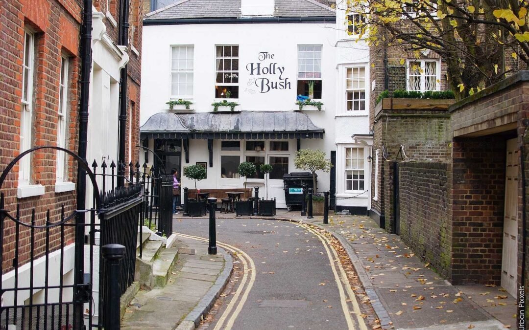 A Walk in Old Hampstead Village