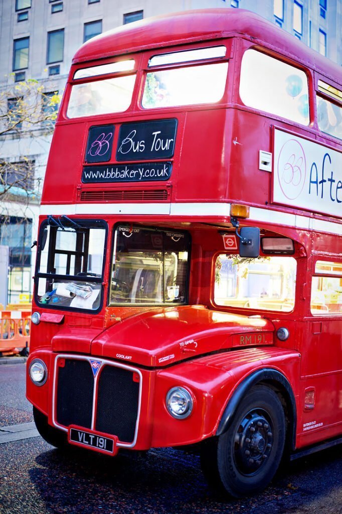BB Bakery Afternoon Tea Bus Tour in London