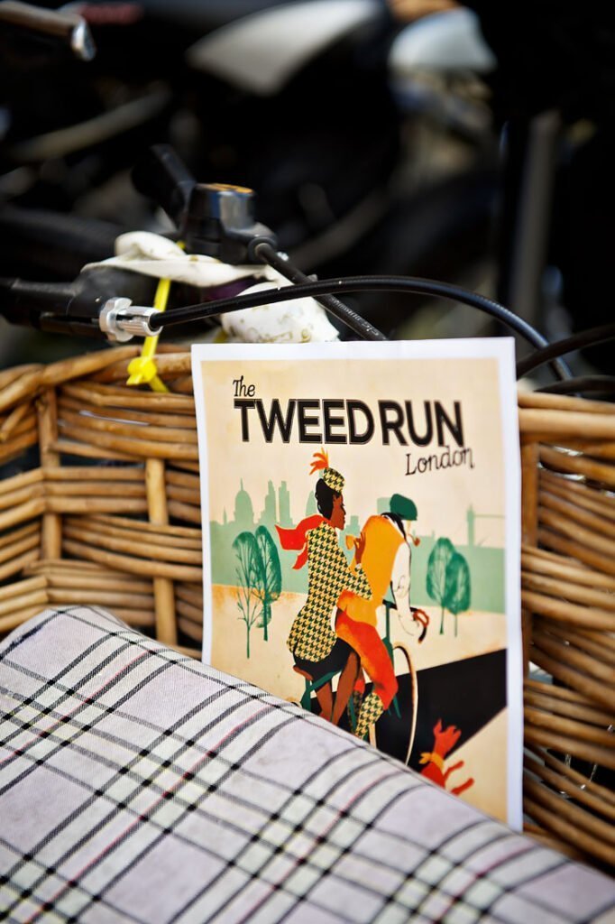 Tweed Run London Flyer in Basket