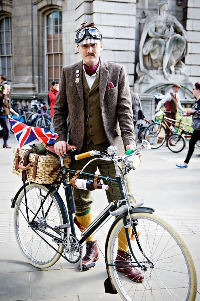 Tweed Run London - Man posing with bike