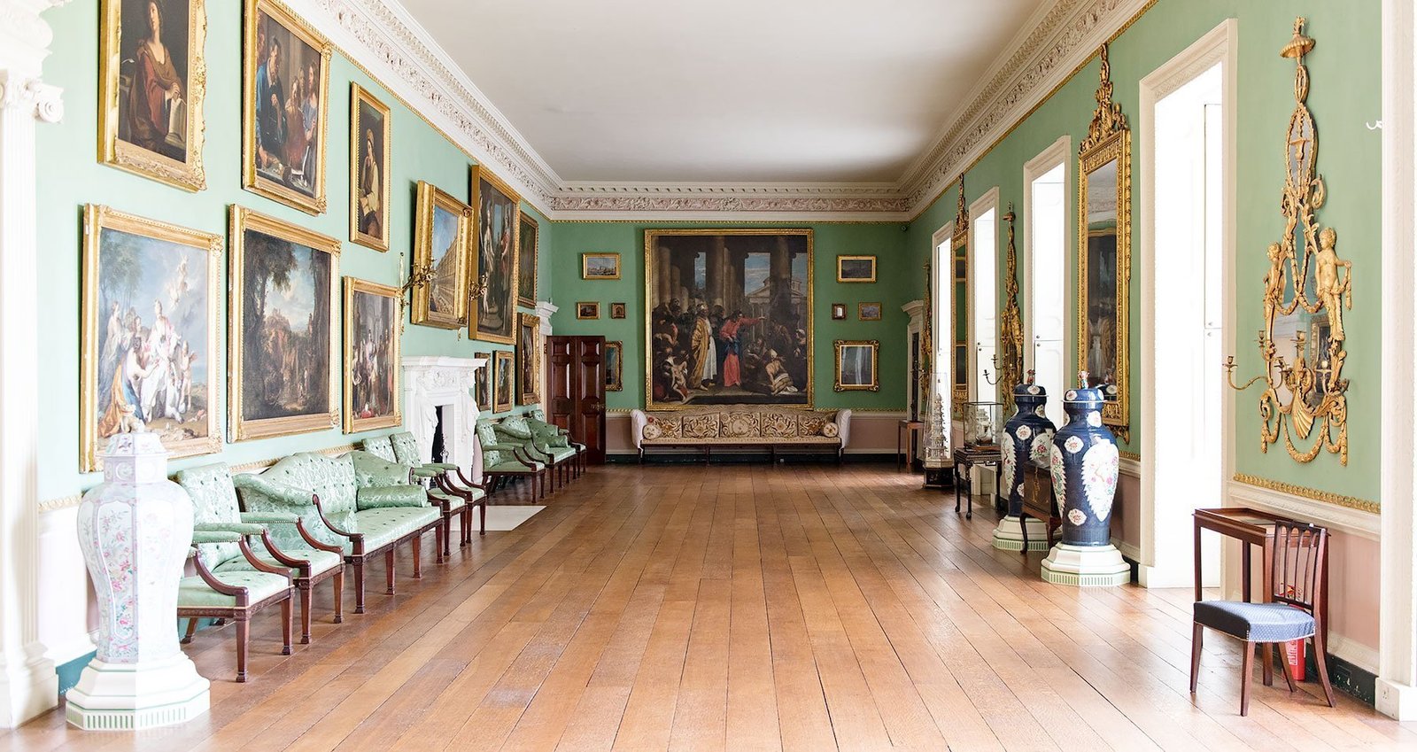 Step into 18th century London at Osterley Park, a historic mansion in London.