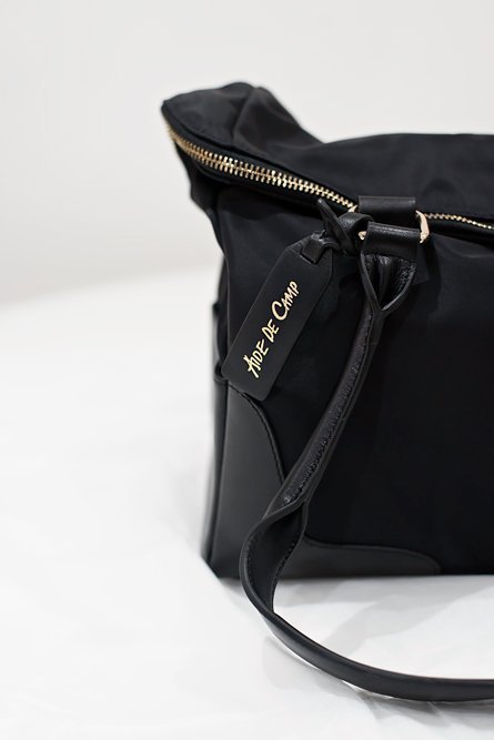 Stylish camera bag that looks like a handbag for women photographers: Leyden from Aide de Camp