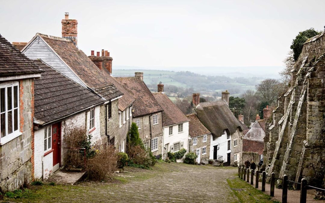 English road trip to instagram the famous Gold Hill