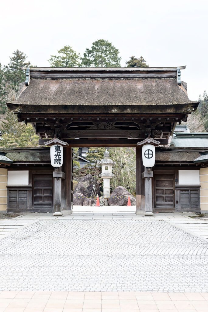 Koyasan Ekoin Temple | Sleeping in a Japanese Buddhist temple: a unique stay you'll never forget