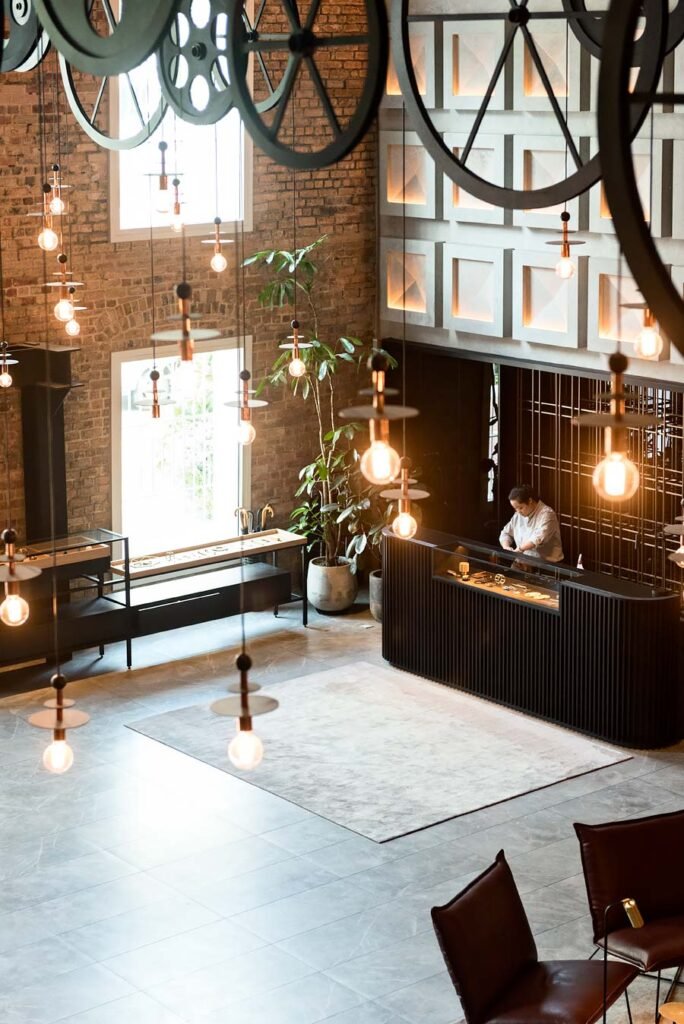 The Warehouse Hotel in Singapore: a beautiful boutique hotel with an industrial-chic atmosphere