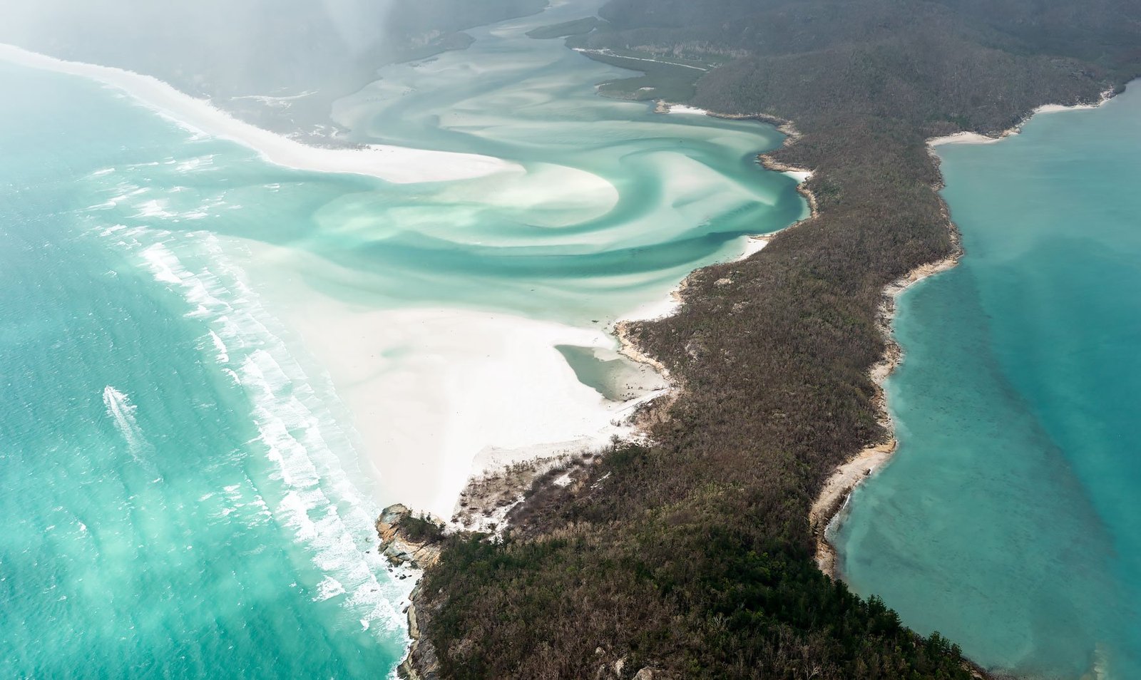 How to see the best of Australia's East Coast in 3 weeks without a car | Scenic flight over the Whitsunday Islands and Great Barrier Reef