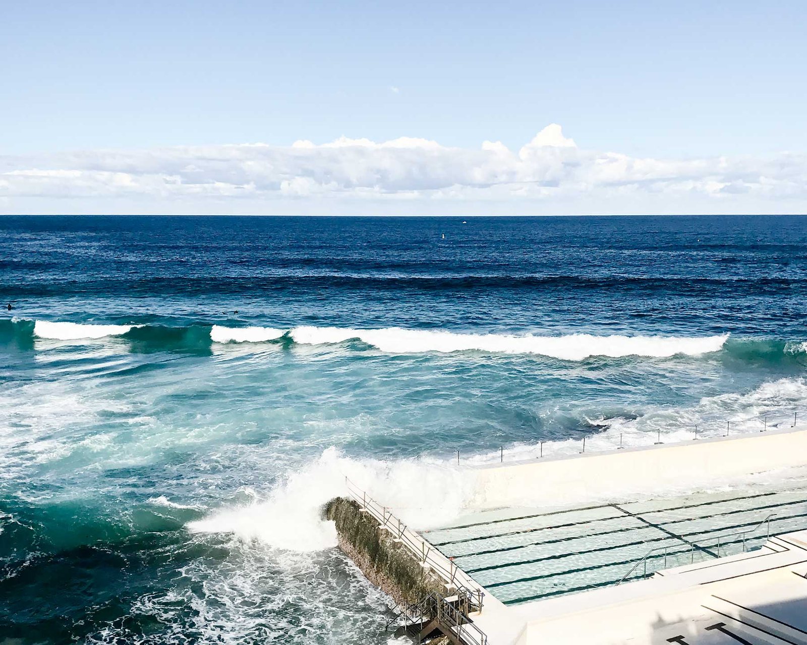 How to see the best of Australia's East Coast in 3 weeks without a car | Bondi Beach Pool