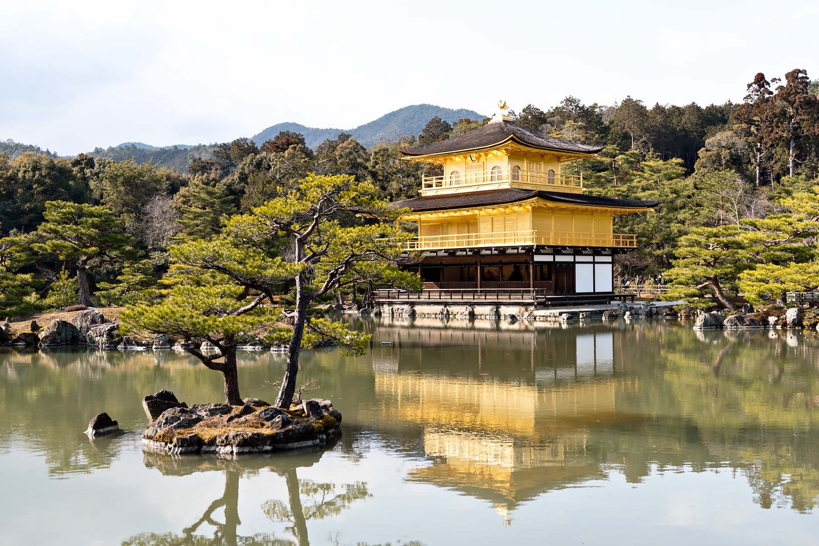 Golden Pavilion Kinkaku-ji in Kyoto. Read more about My 8 Favorite Things to Do and See in Kyoto on Urban Pixxels.
