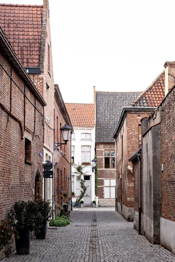 Pretty cobblestone streets in the famous beguinage (Begijnhof) in Mechelen. Read my blog post '11 Great Things to Do in Mechelen, Belgium' for more tips