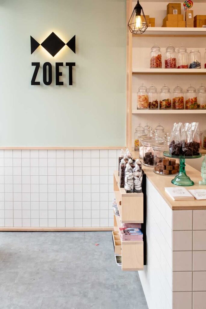Zoet, a candy store at the Onze-Lieve-Vrouwestraat in Mechelen. Read my blog post '11 Great Things to Do in Mechelen, Belgium' for more tips