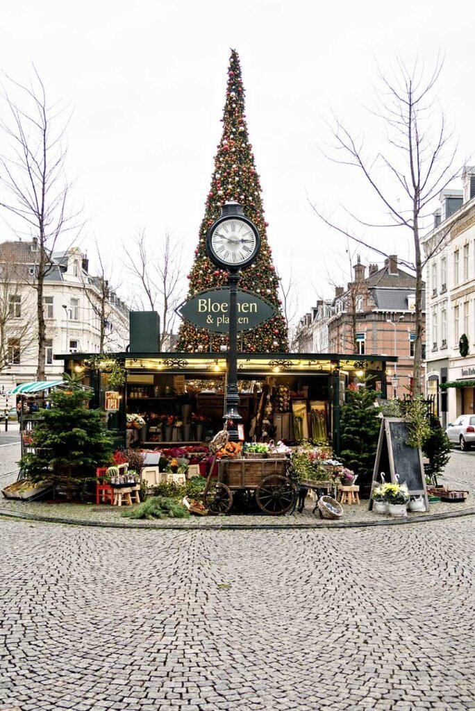 Christmas tree in the Wyck district in Maastricht | Maastricht City Guide: The best things to Do & Hotels in Maastricht, Netherlands
