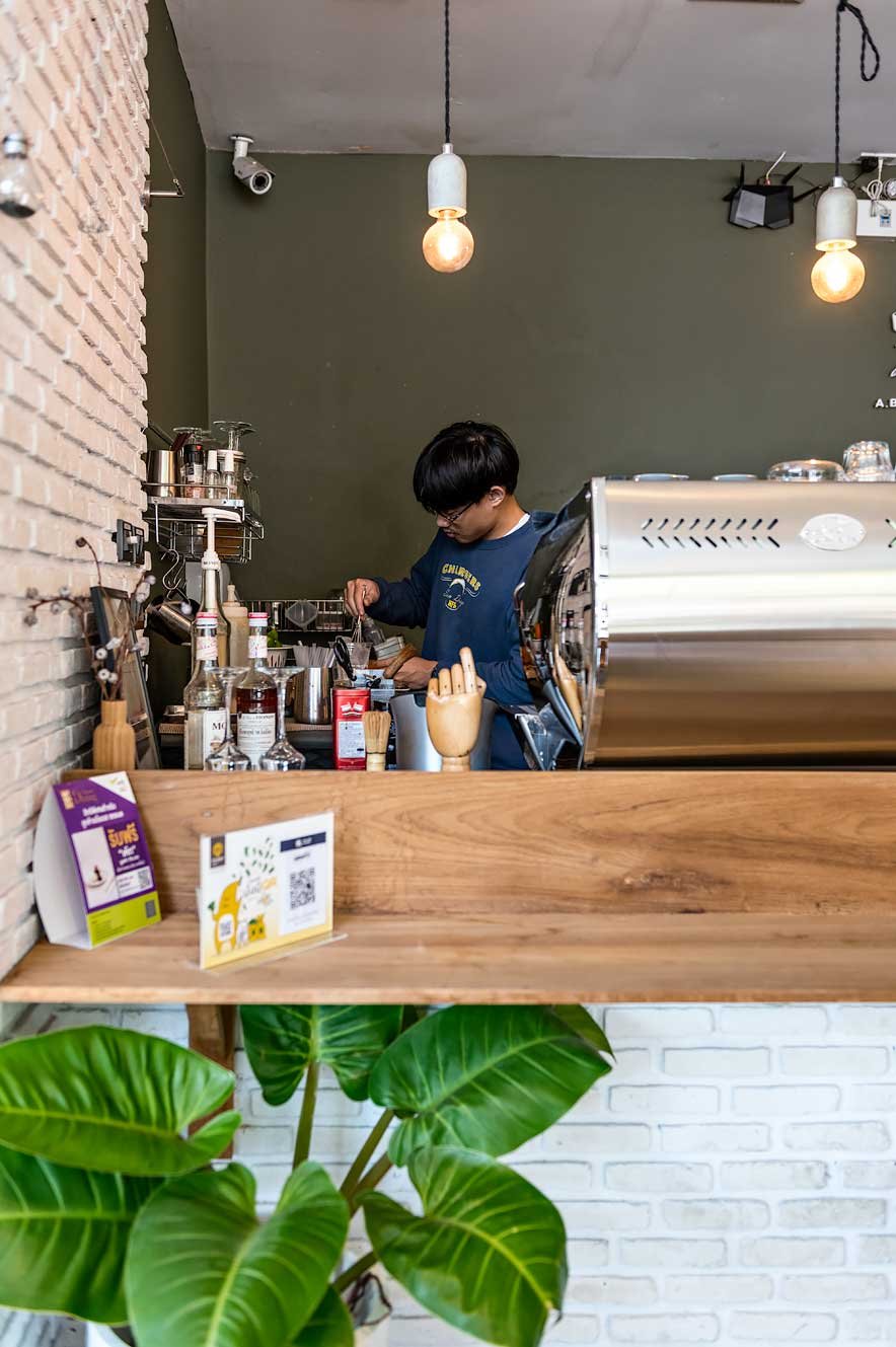 Coffee Lover’s Guide: 15 Best Cafes in Chiang Mai