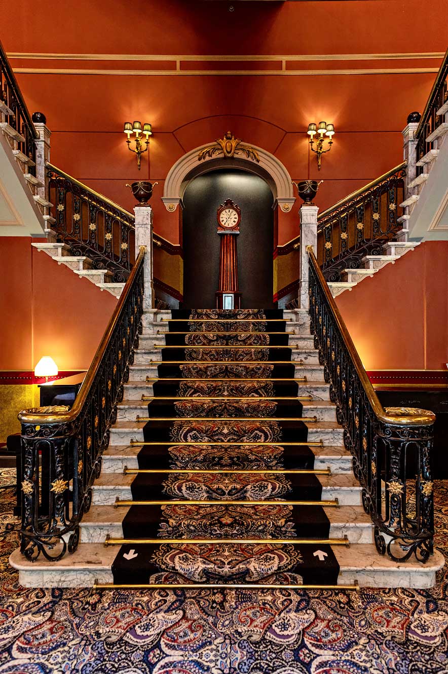 Grand marmer staircase at Hotel des Indes in The Hague