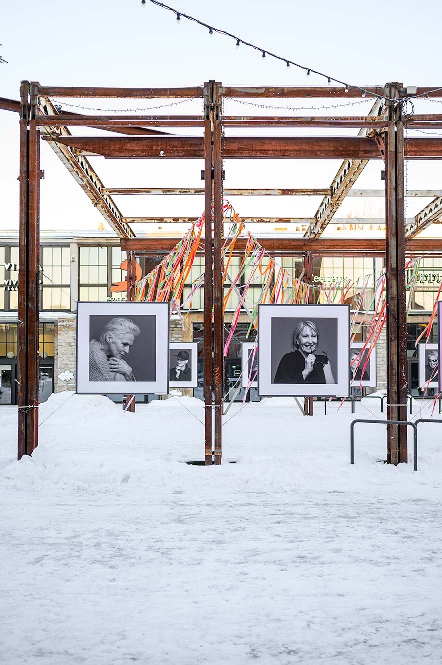 Telliskivi Tallinn in de sneeuw met een fotografie tentoonstelling