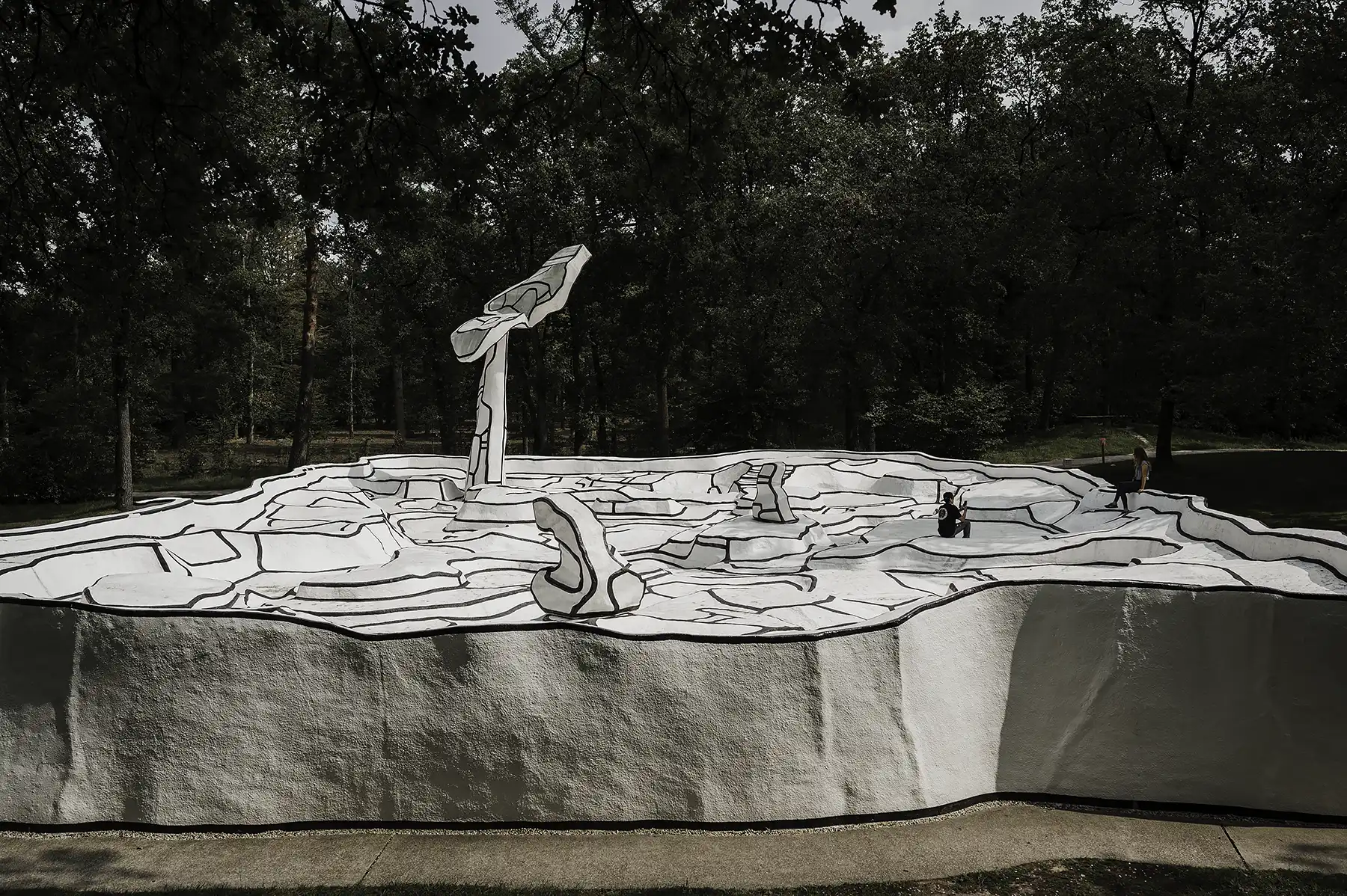 Jardin d'Email, een kunstwerk van Jean Dubuffet bij het Kröller-Müller museum in Nationaal Park de Hoge Veluwe