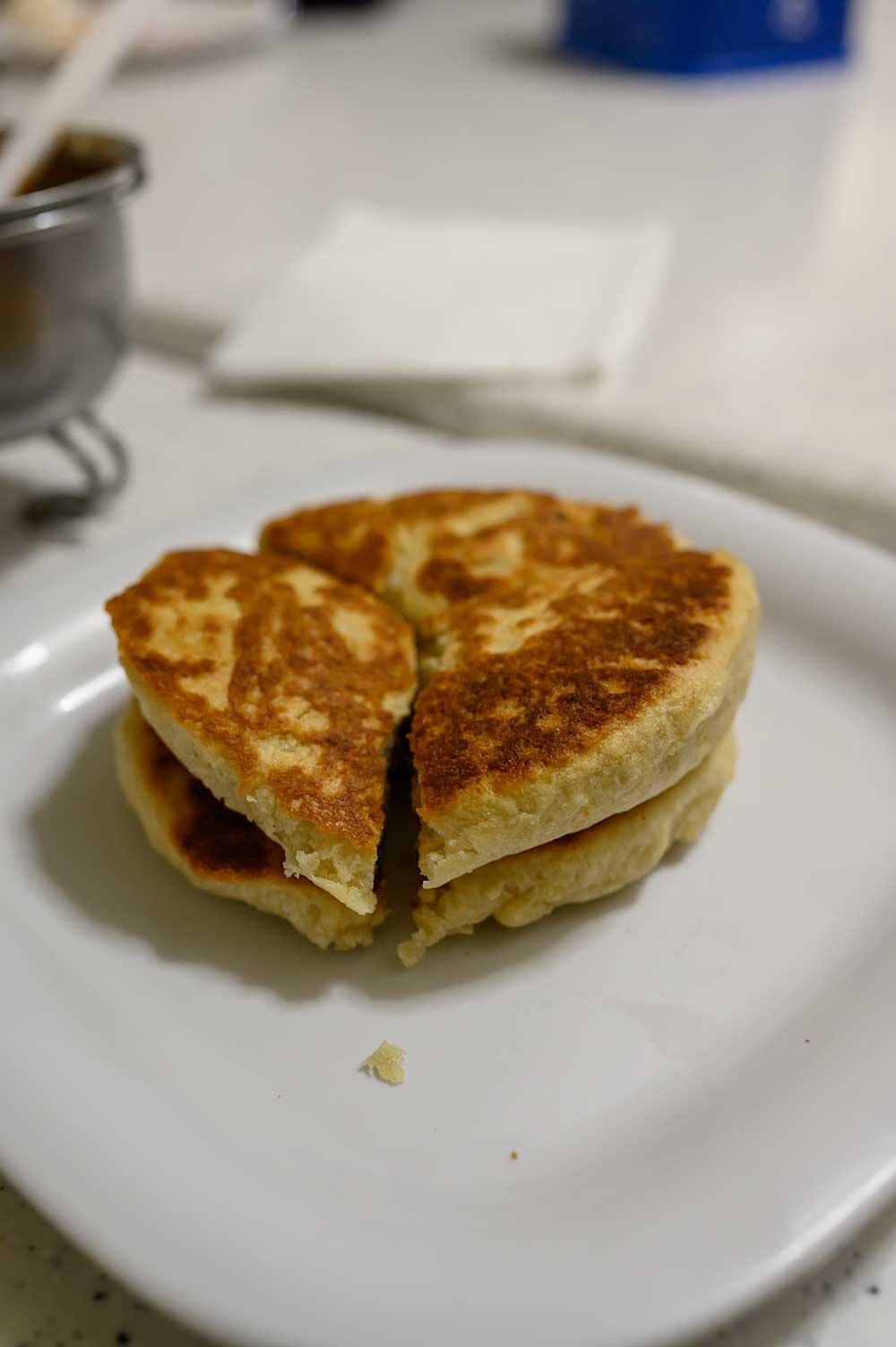 Gorditas de nata dulces tijdens de street food at night tour van Eat like a local in Mexico City