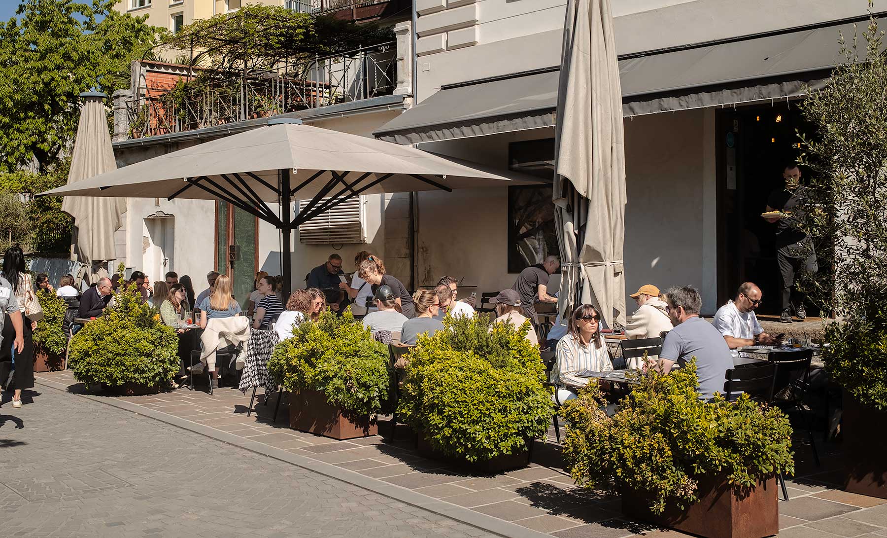Brunch in Ljubljana at EK Bistro - outdoor seating